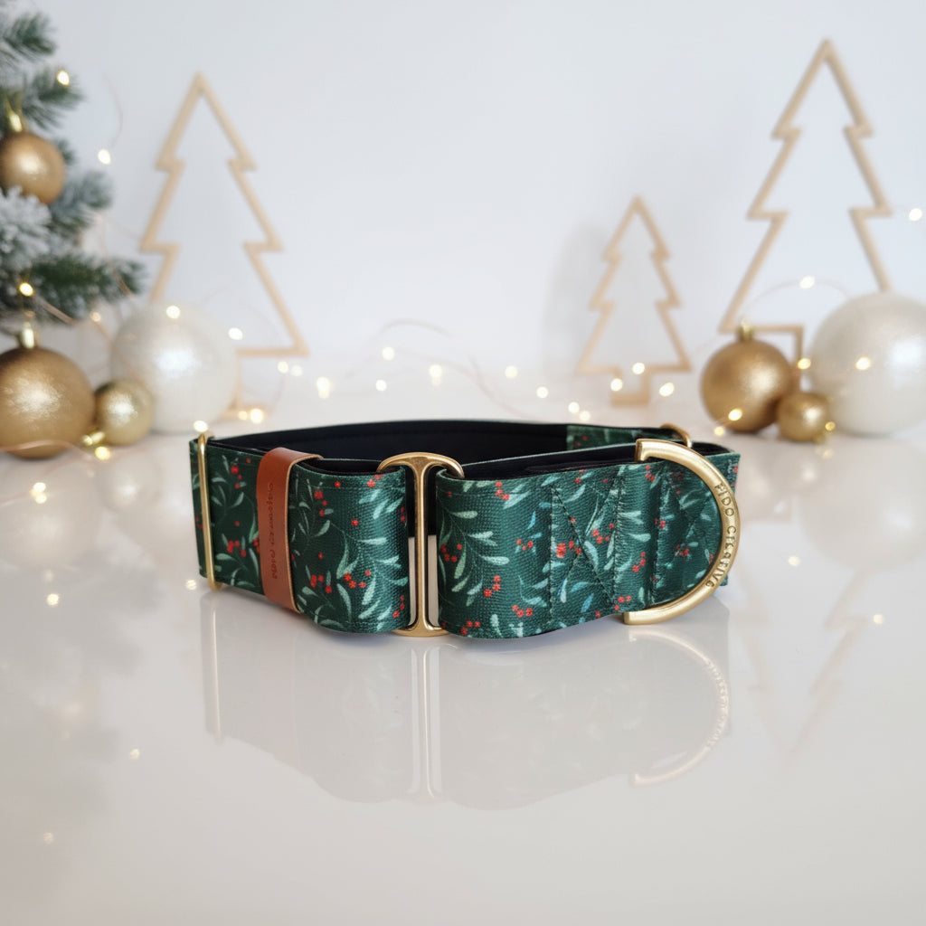 Green christmas holly martingale dog collar