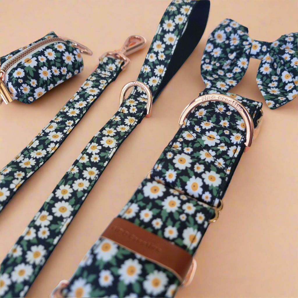 Green Daisy Martingale Collar