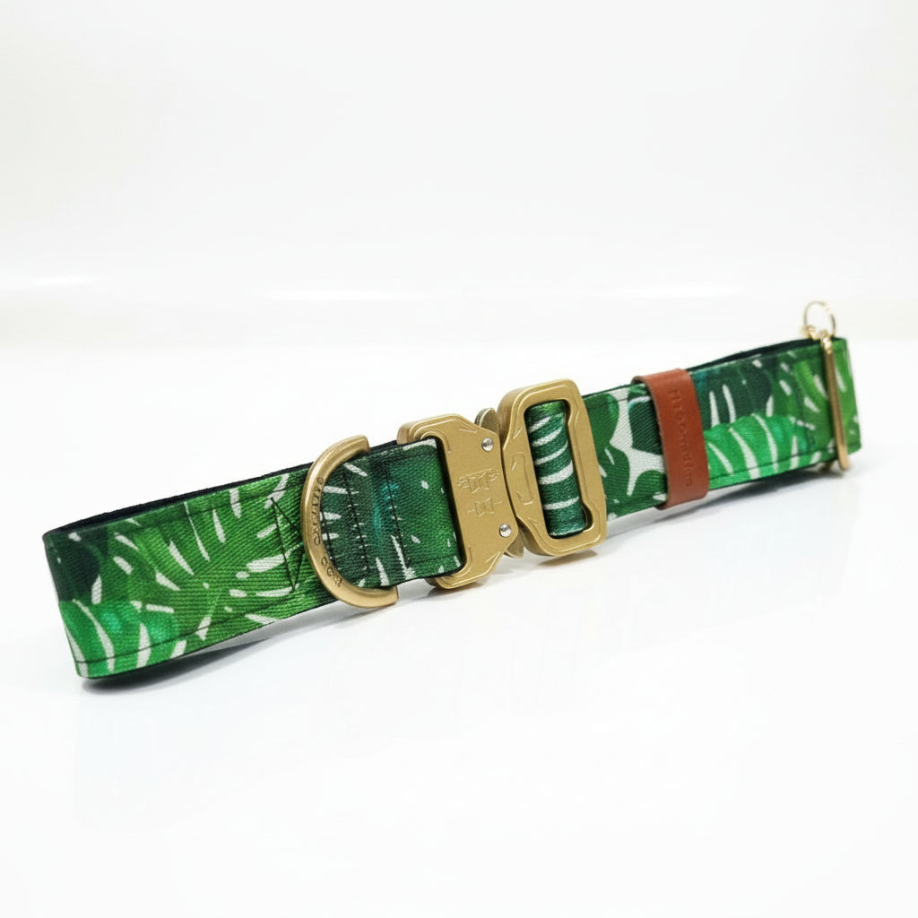 Monstera Leaf Dog Collar with Neoprene Padding & Tactical Buckle – Optional personalised Name