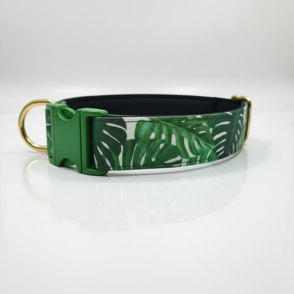 Monstera Leaf Dog Collar with Neoprene Padding & Tactical Buckle – Optional personalised Name